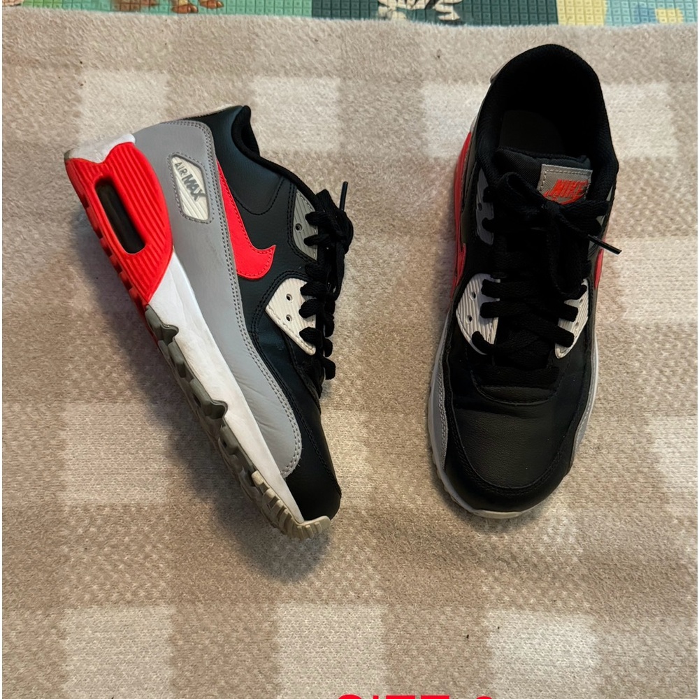 Size 6 AirMax